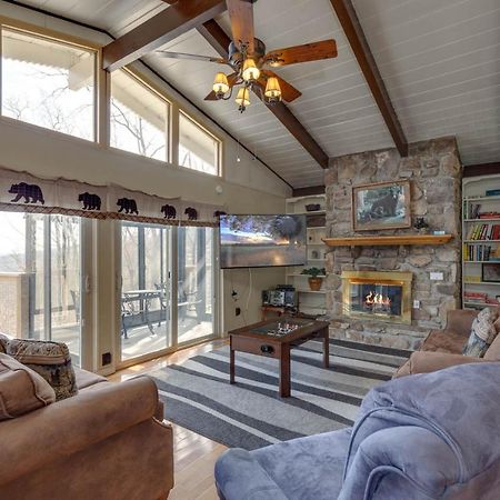Bear View Chalet, 3 Bedroom, Pool, Pets, Arcades, Wifi, Hot Tub, Sleeps 12 Гатлинбург Экстерьер фото