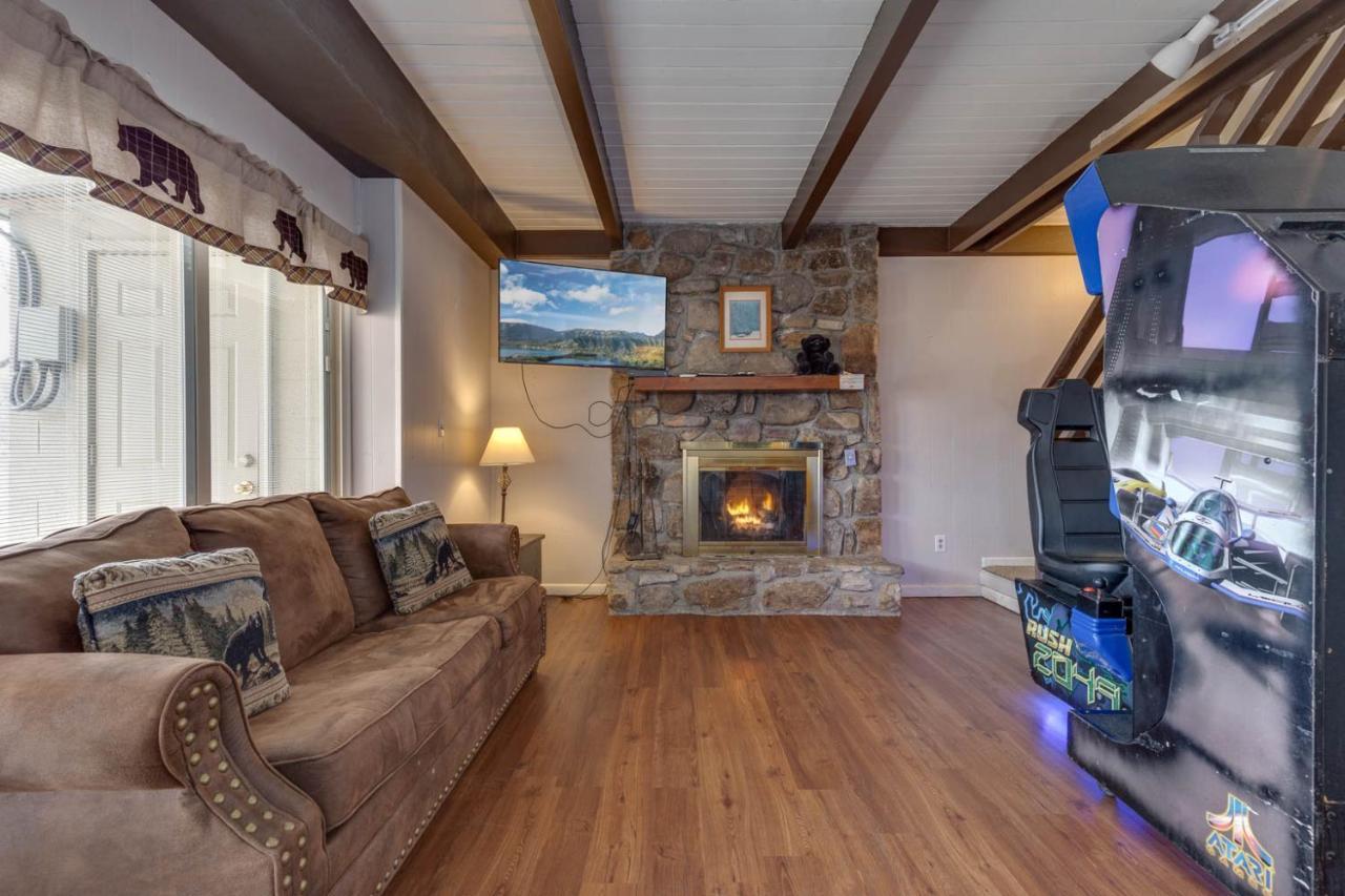 Bear View Chalet, 3 Bedroom, Pool, Pets, Arcades, Wifi, Hot Tub, Sleeps 12 Гатлинбург Экстерьер фото